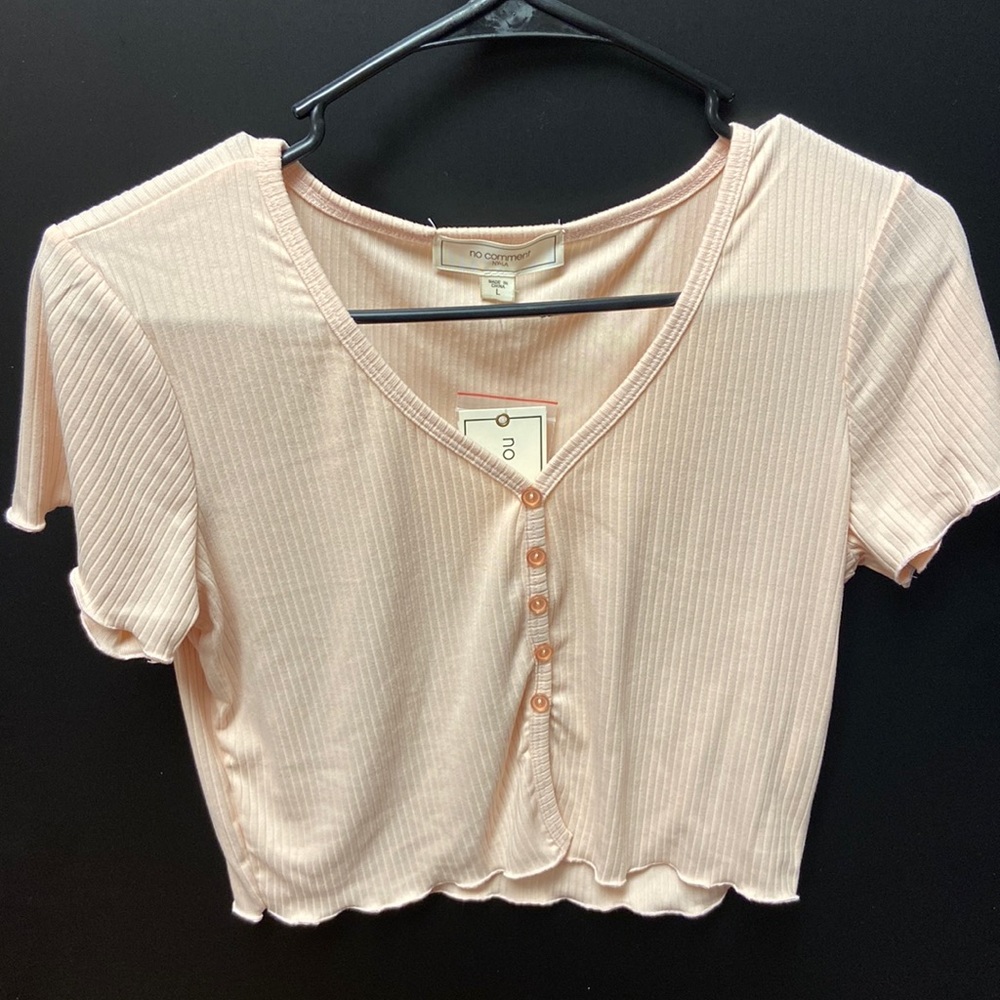 NWT Lettuce Trim Crop T